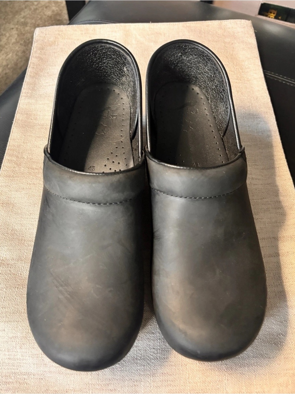 Dansko Professional Clogs Black Oiled Leather EU 43 Womens 12.5-13 Mens 9.5-10